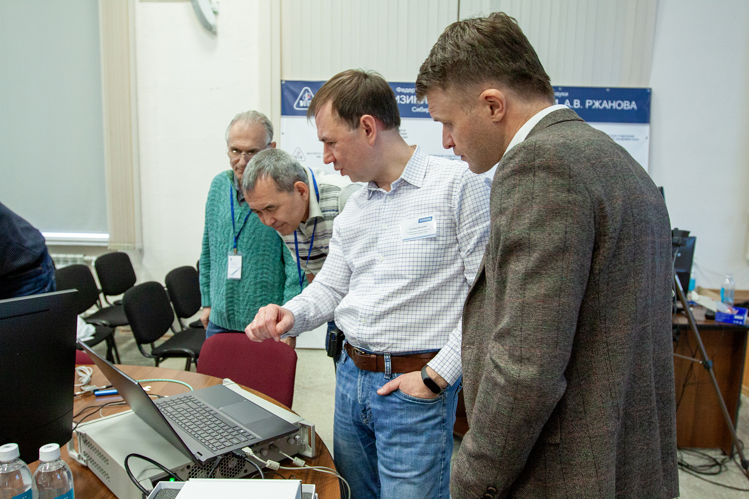 Итоги семинара «Измерение ВЧ- и СВЧ-характеристик в коаксиальном тракте и на пластинах»