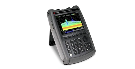 Портативный комбинированный СВЧ-анализатор Keysight FieldFox N9950B