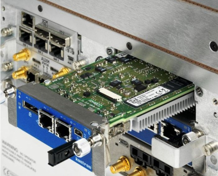 Комплект для тестирования средств беспроводной связи Keysight (Agilent) E7515A UXM Комплект для тестирования средств беспроводной связи Keysight (Agilent) E7515A UXM