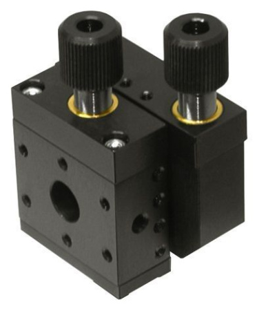 Микротранслятор линейный с боковой регулировкой Standa 7T228T Микротранслятор линейный с боковой регулировкой Standa 7T228T