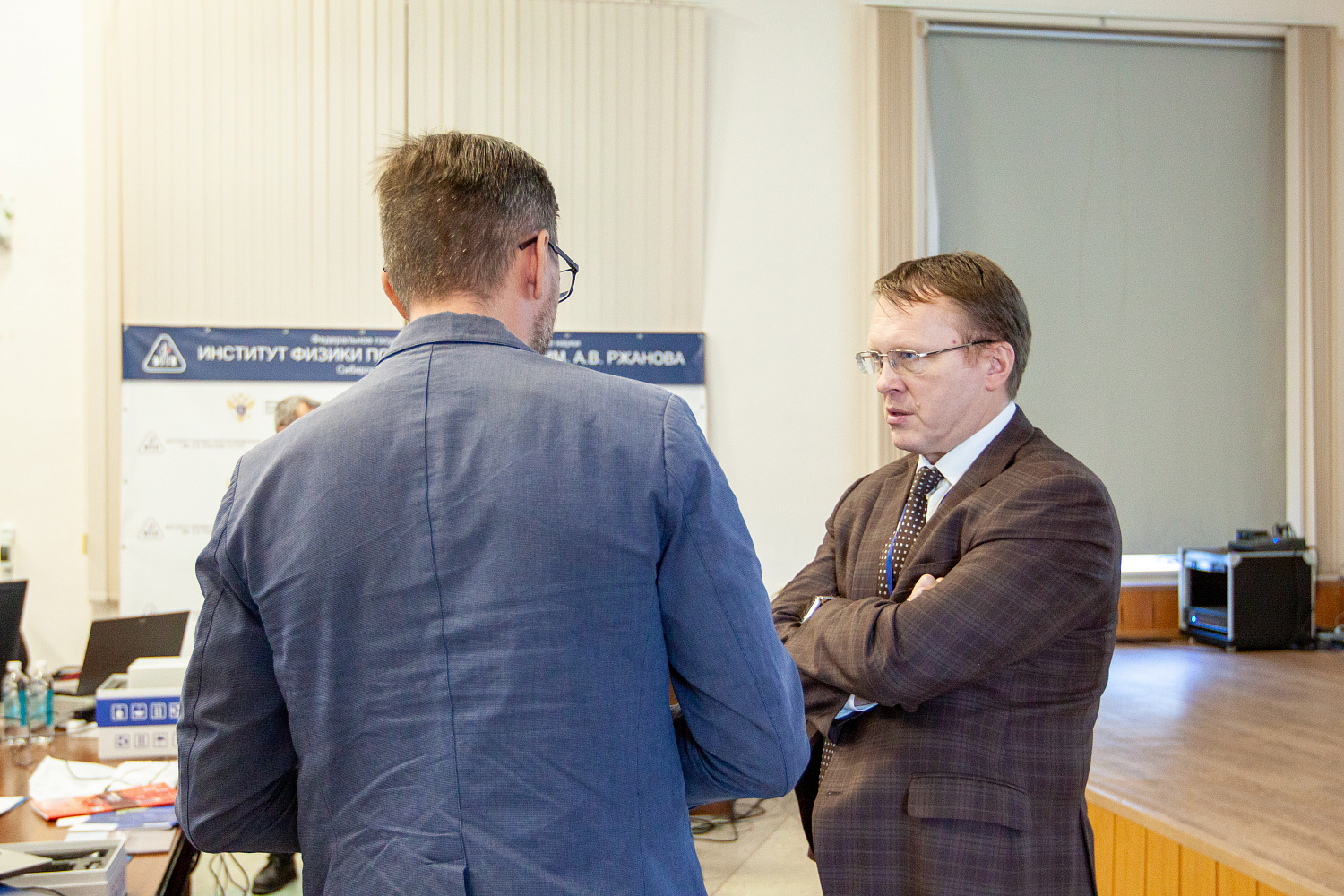 Итоги семинара «Измерение ВЧ- и СВЧ-характеристик в коаксиальном тракте и на пластинах»