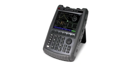 Портативный комбинированный СВЧ-анализатор Keysight FieldFox N9952B