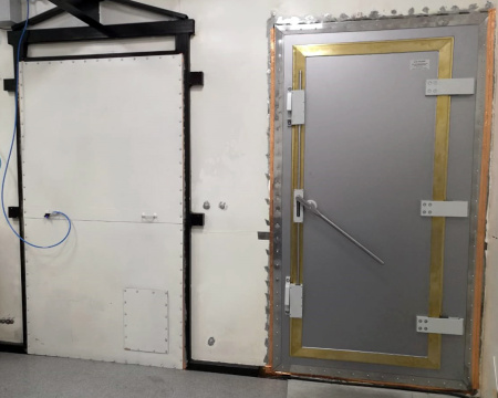 Экранированные двери