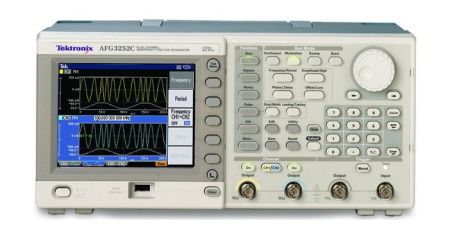 Генератор Tektronix AFG3011C