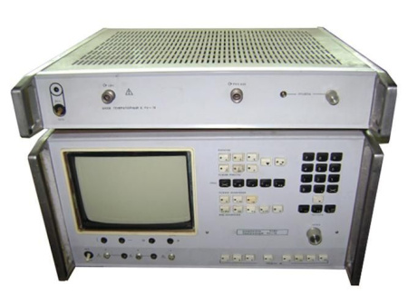 Измеритель КСВН Р2-73 Измеритель КСВН Р2-73