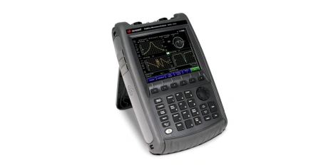 Портативный комбинированный СВЧ-анализатор Keysight FieldFox N9952B