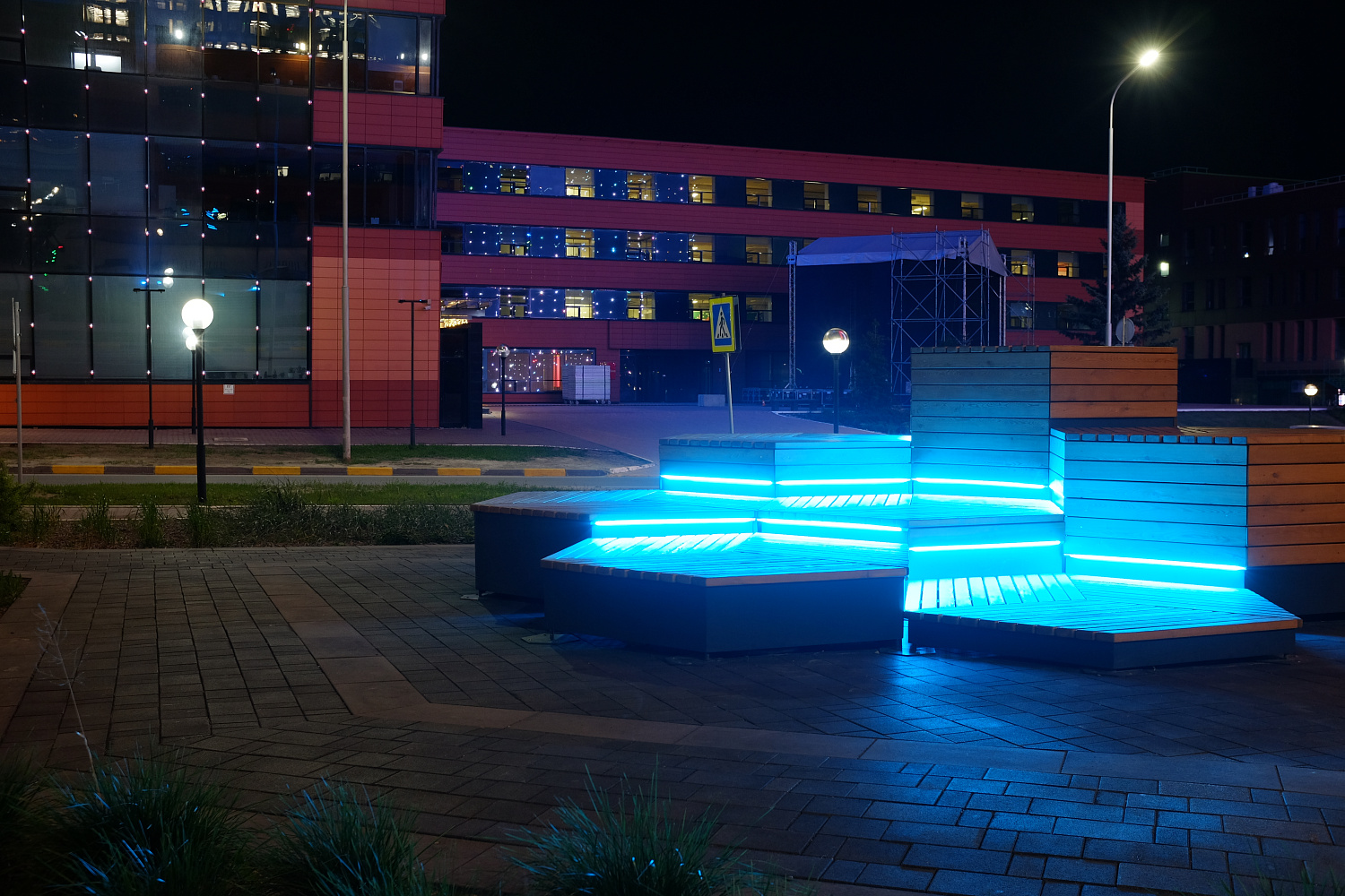 Новый сайнс-арт-объект «Научные ступени» 