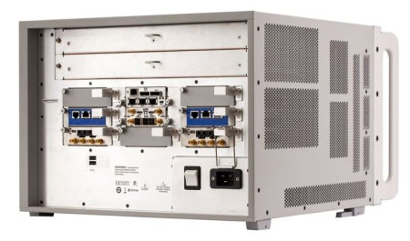 Комплект для тестирования средств беспроводной связи Keysight (Agilent) E7515A UXM Комплект для тестирования средств беспроводной связи Keysight (Agilent) E7515A UXM