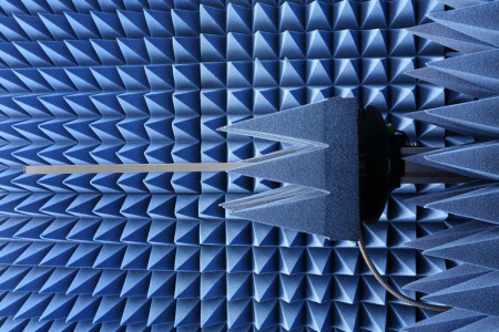 Автоматизированный комплекс измерения параметров антенн на базе плоского сканера ближнего поля