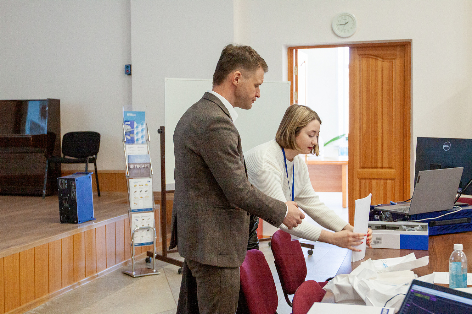 Итоги семинара «Измерение ВЧ- и СВЧ-характеристик в коаксиальном тракте и на пластинах»