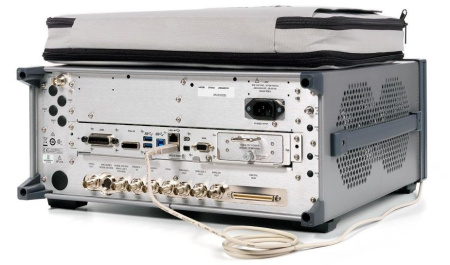 Анализатор коэффициента шума Multi-Touch Keysight (Agilent) N8973B Анализатор коэффициента шума Multi-Touch Keysight (Agilent) N8973B