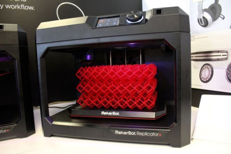 3D принтер MakerBot Replicator +